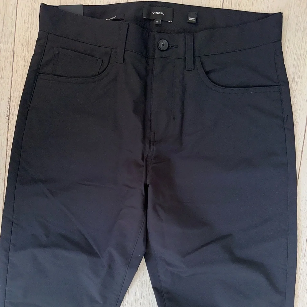 Vince Black Straight Jeans Timeless Style